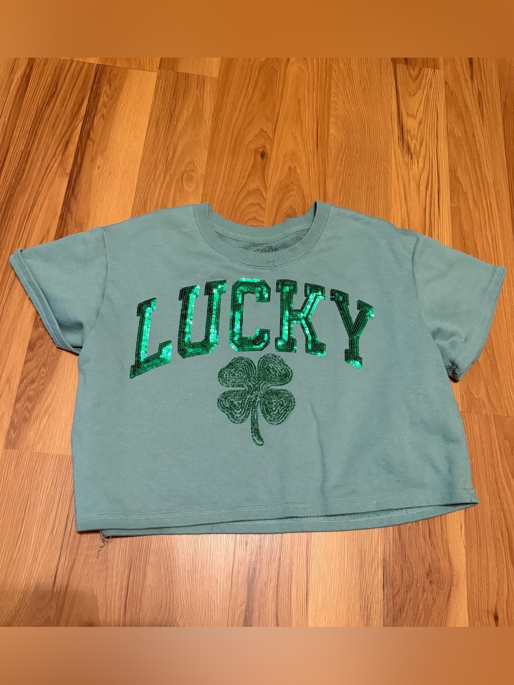 Cropped 'Lucky' Sequin Graphic Tee - Green